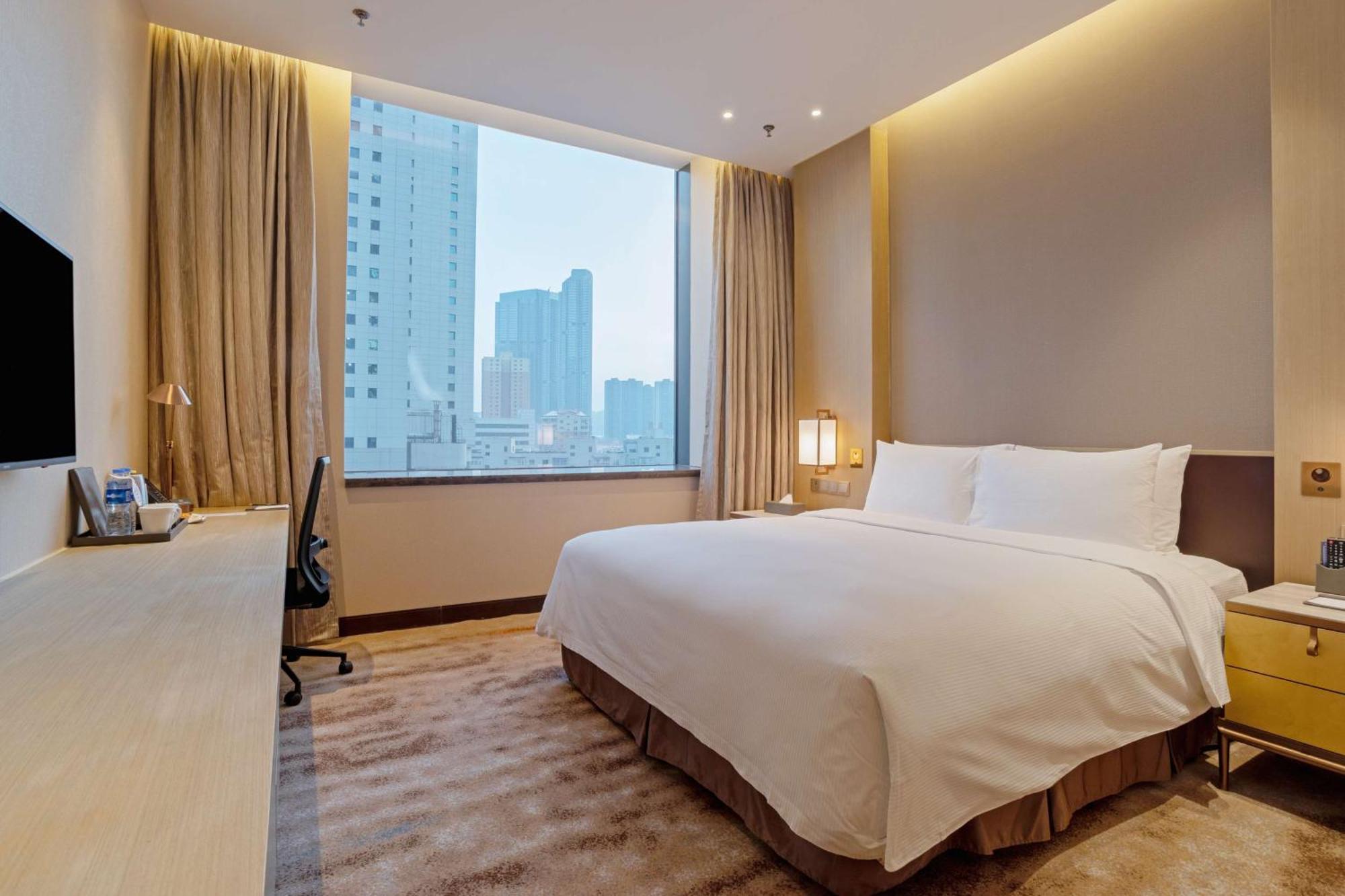 Hilton Shenyang Hotel Exterior foto